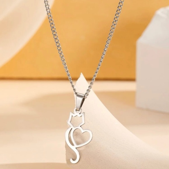 Jewelry - Cat and heart charm pendant necklace. New.